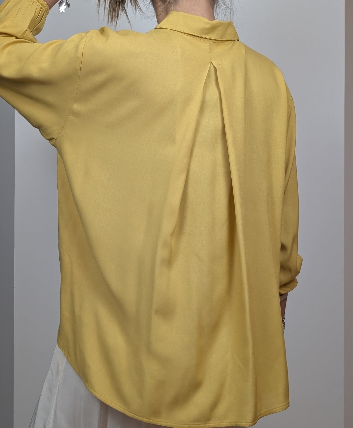 Camisa mostaza